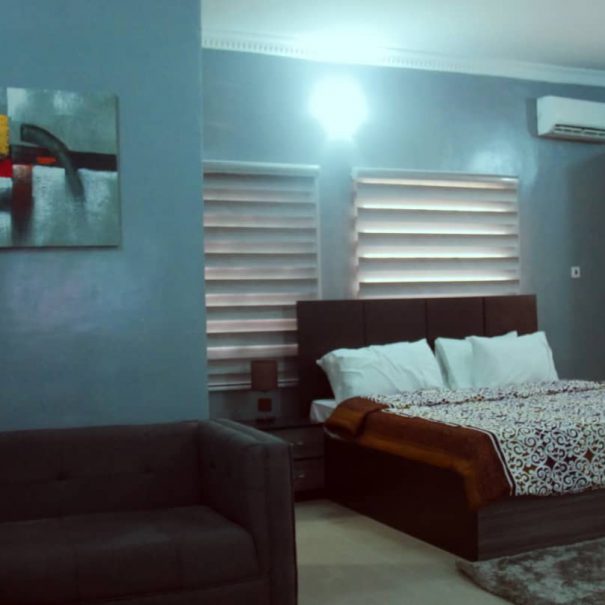 Studio Apartment